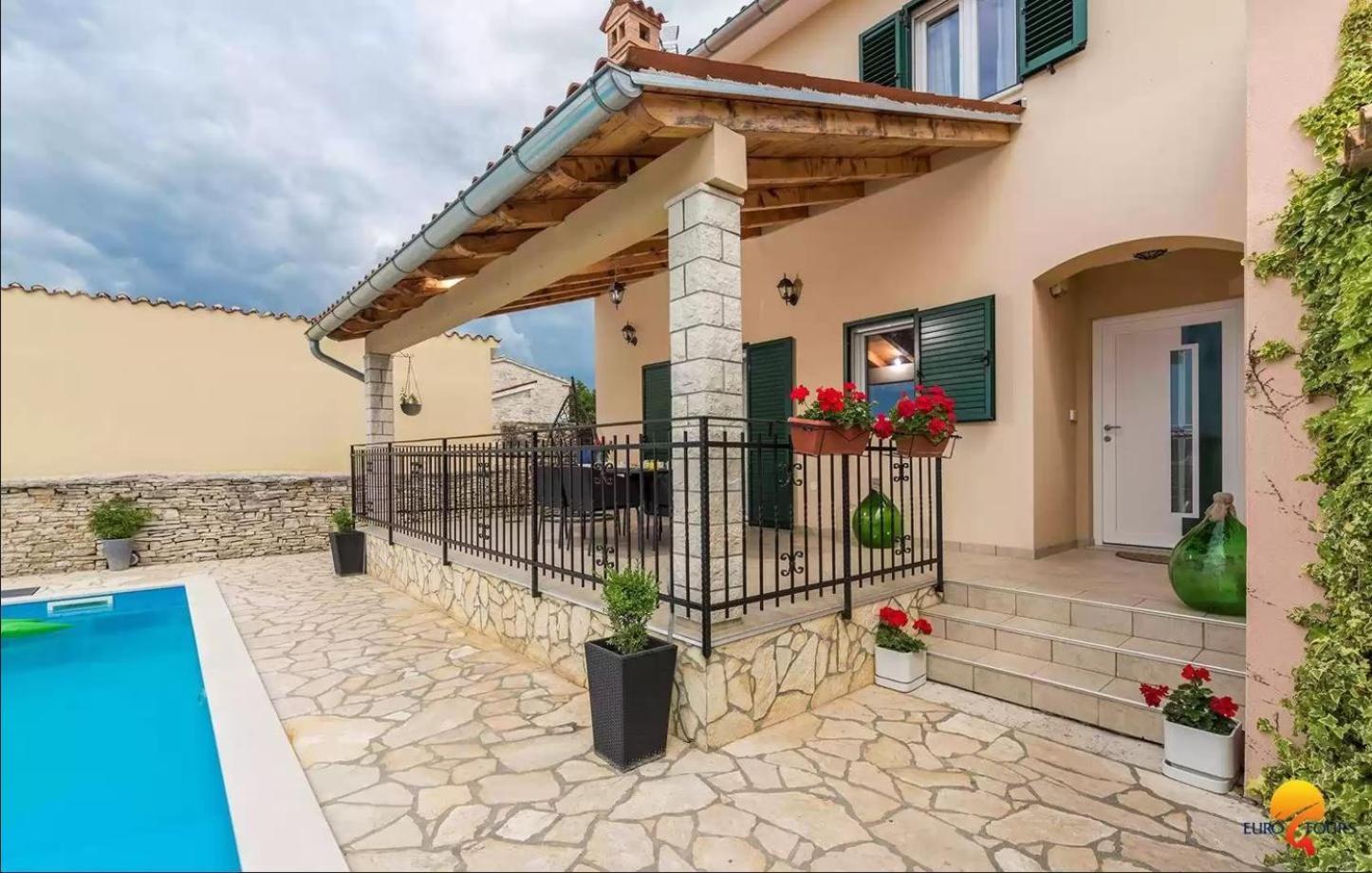 Villa Grguci Канфанар Экстерьер фото