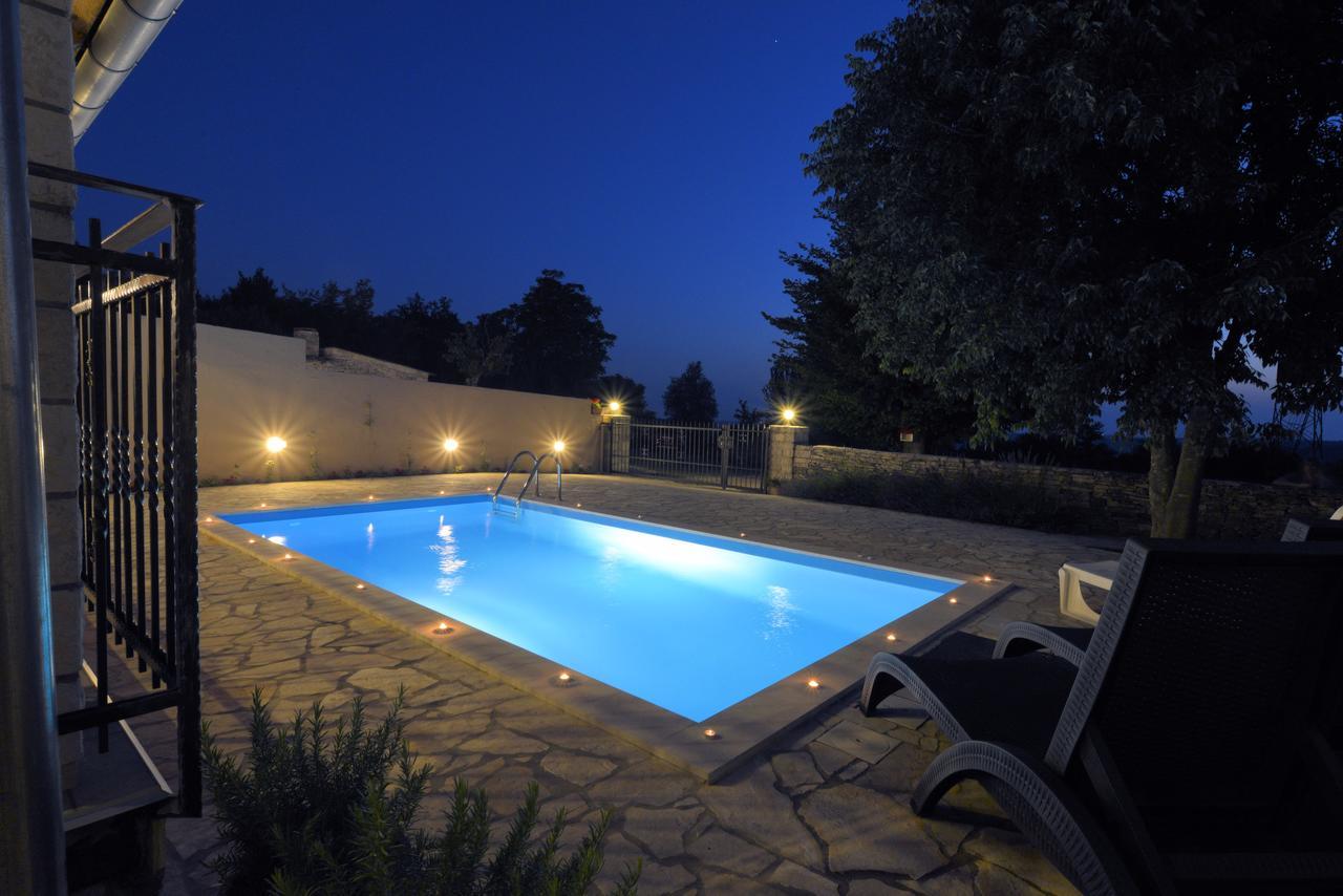 Villa Grguci Канфанар Экстерьер фото